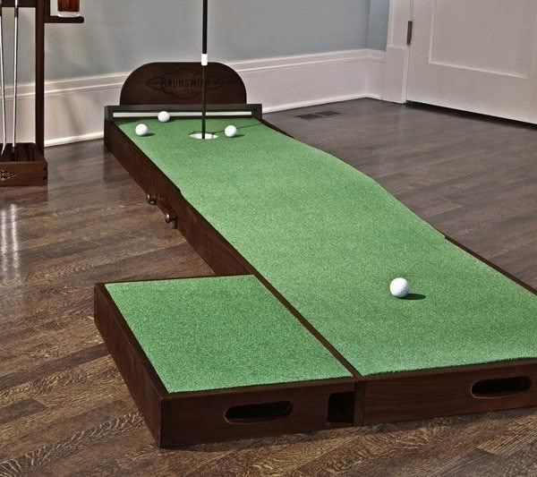 Putting Green - The Ross - Expresso