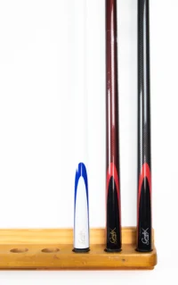 Cue - Grafex Supreme - 2 piece - Black/Red Adjust Weight 9mm - Image 2